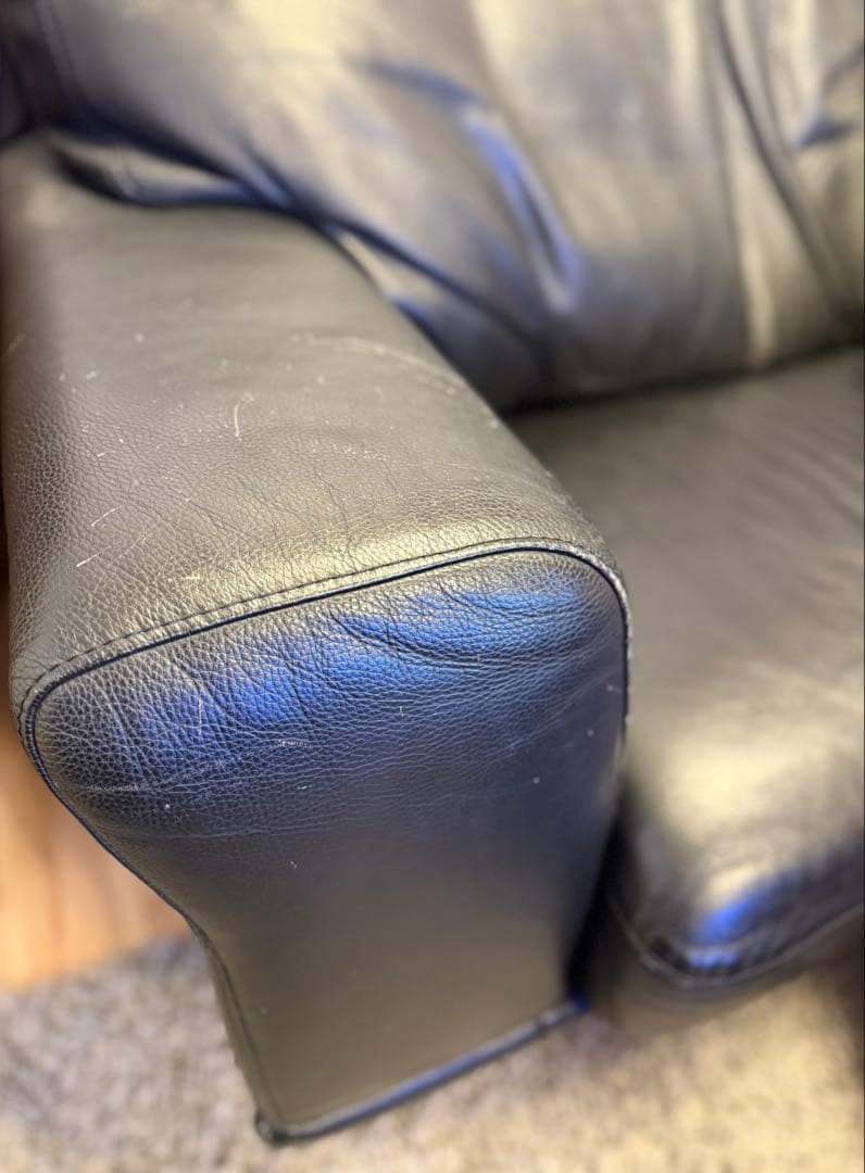 IDC大塚家具2人掛け最高級本革ソファ