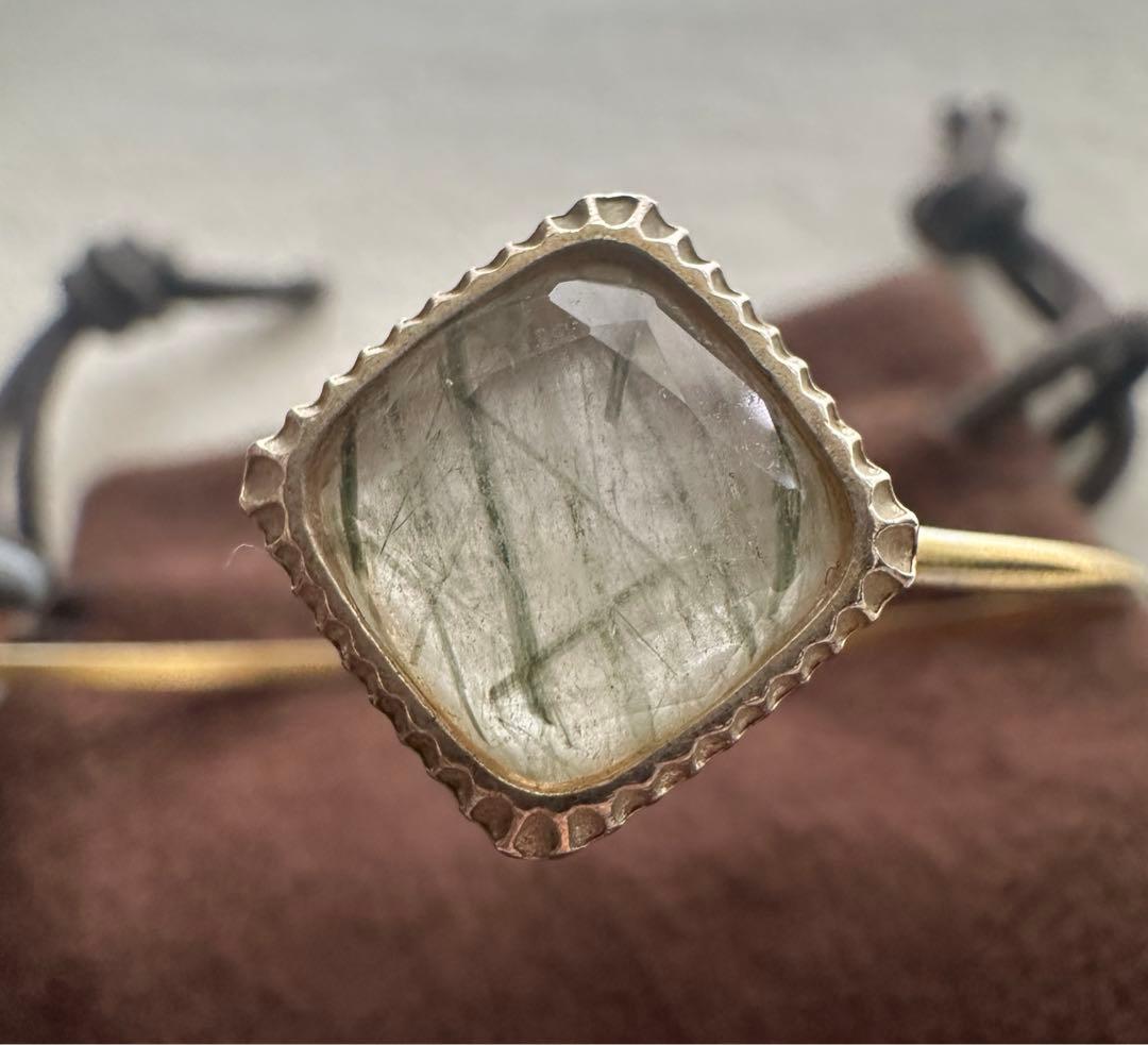 ageteグリーンルチルクォーツ×パール バングル＊巾着付き