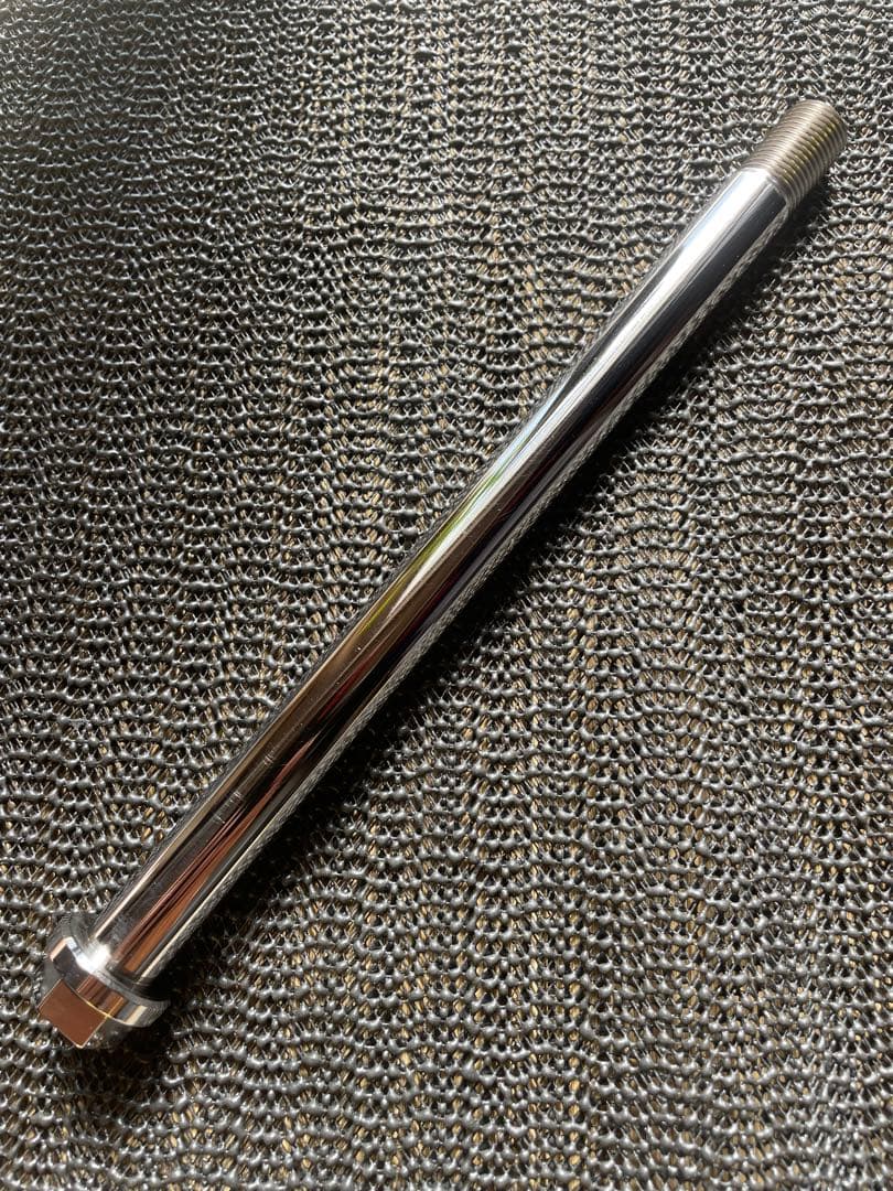 ま*ん様 クロモリフロントアクスルシャフト　ヤマハ　MT-07/BOLTワンオフ