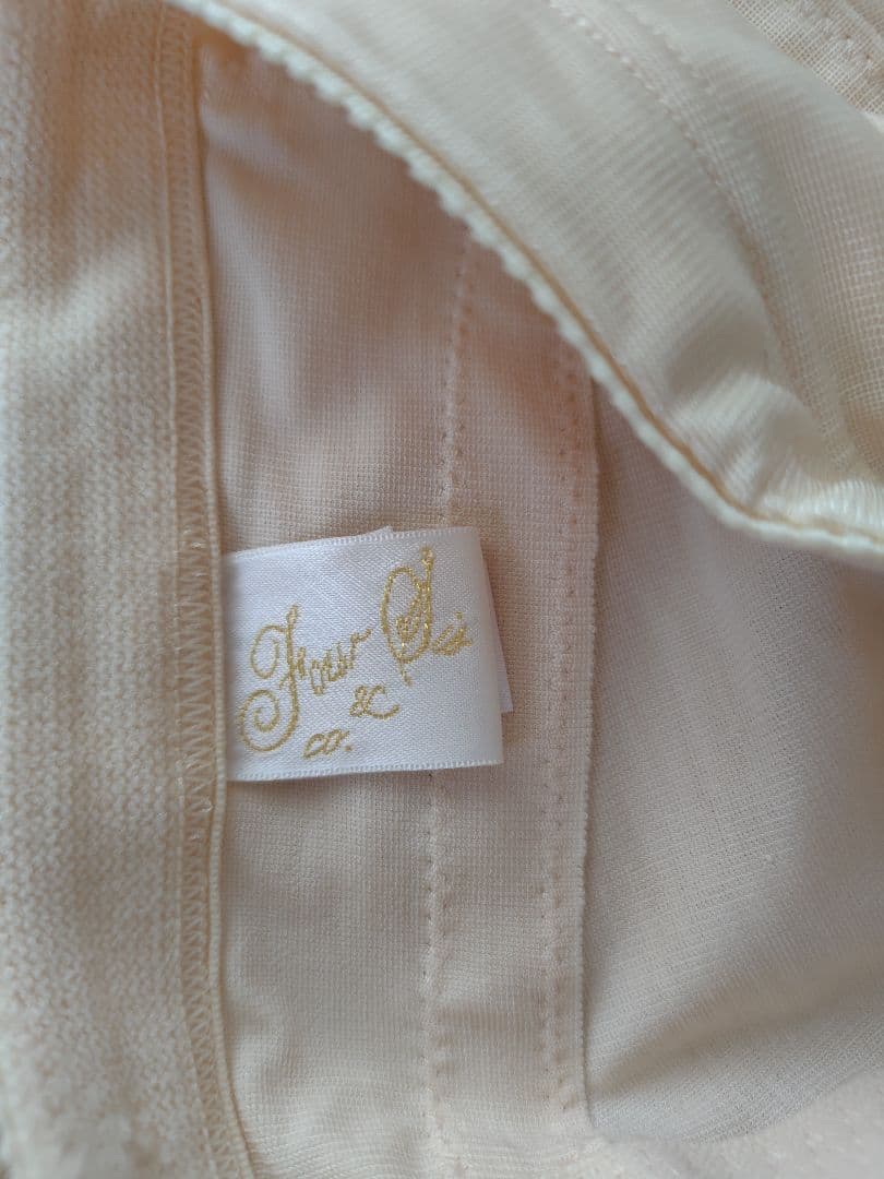 FOUR SIS & CO. ブライダル ビスチェC65 / ガードル64