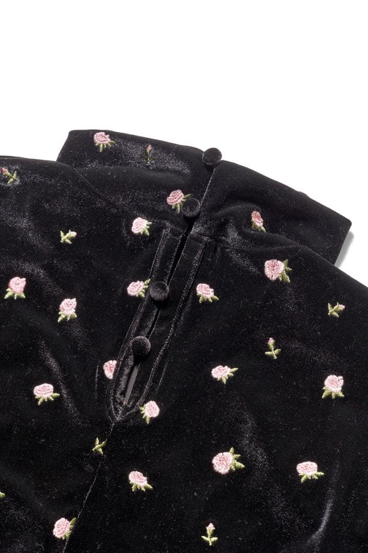 Rosy luce FLOWER VELOR TOPS（フラワーベロアトップス）