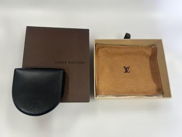 Louis Vuitton ブラック ケース
