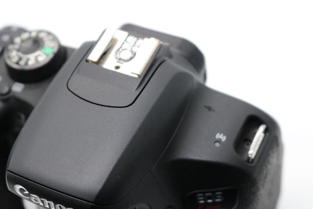 超美品 【Canon EOS Kiss X9i トリプルレンズセット】 安心保証