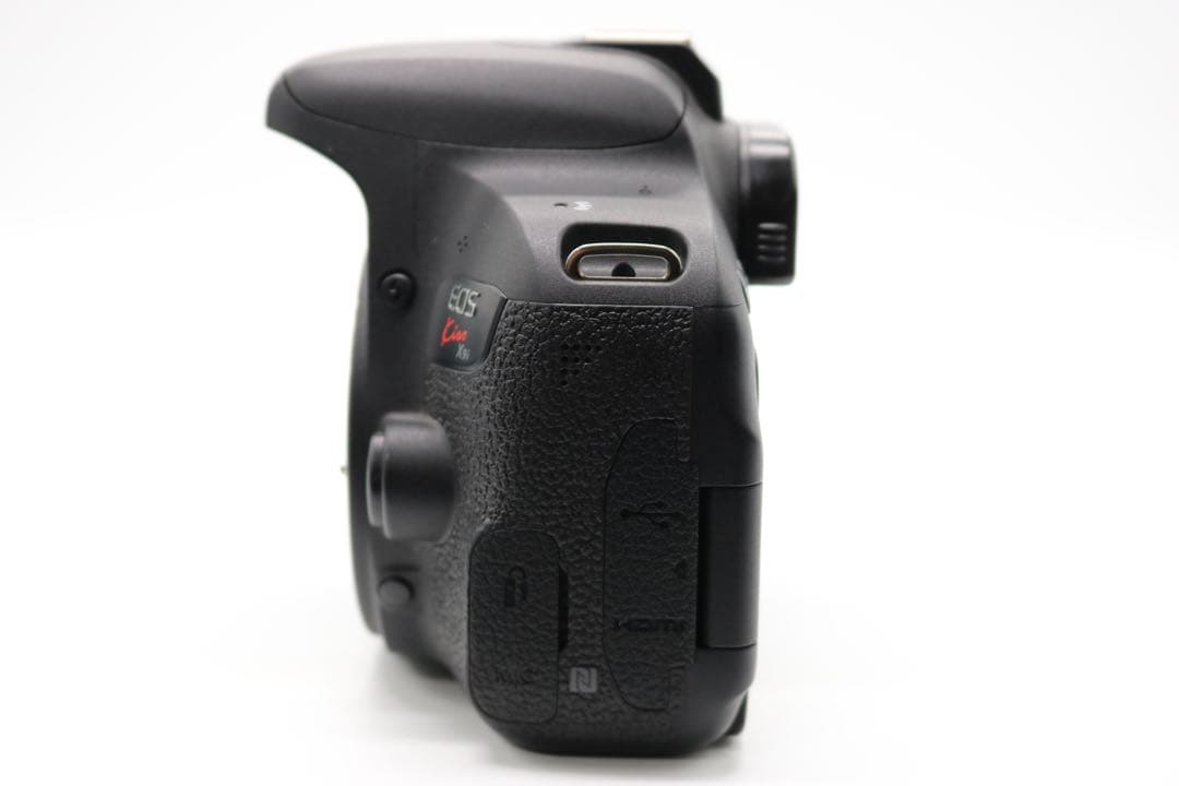 超美品 【Canon EOS Kiss X9i トリプルレンズセット】 安心保証