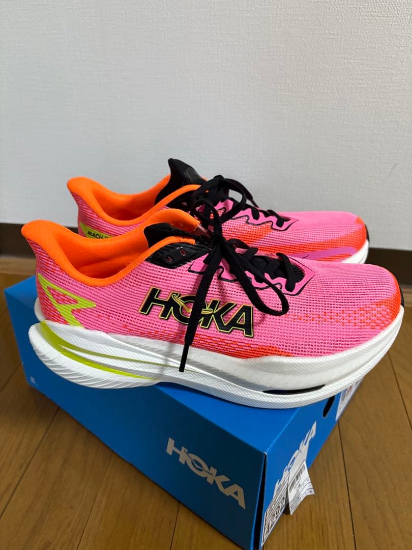ぱ*ん様 HOKAホカオネオネマッハX3カーボン厚底24cmレディースランニング