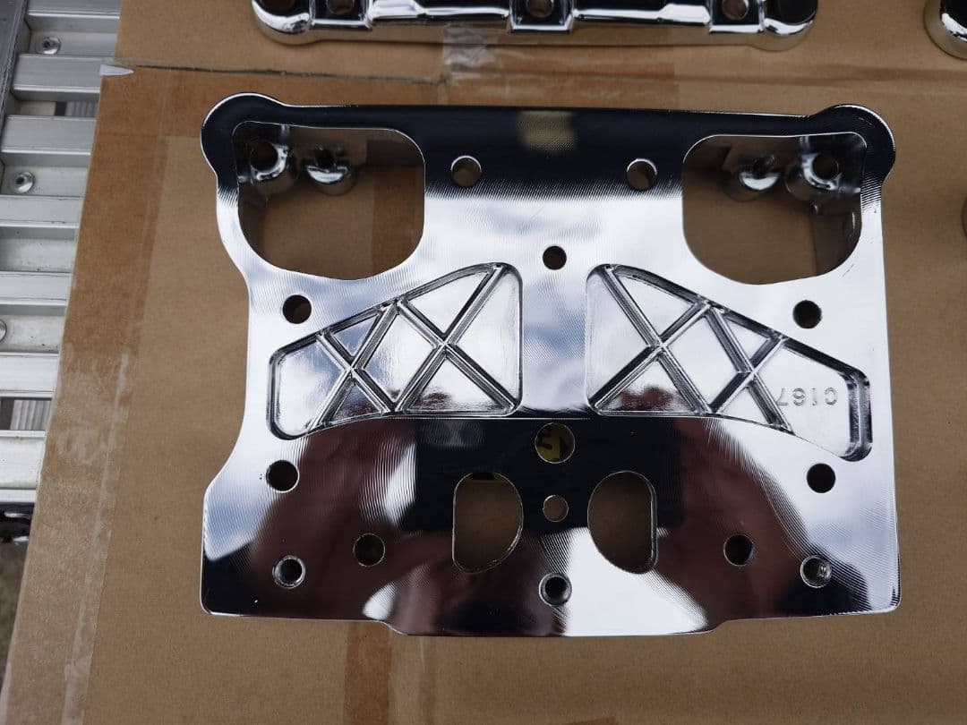 ハーレー純正ロッカーカバー