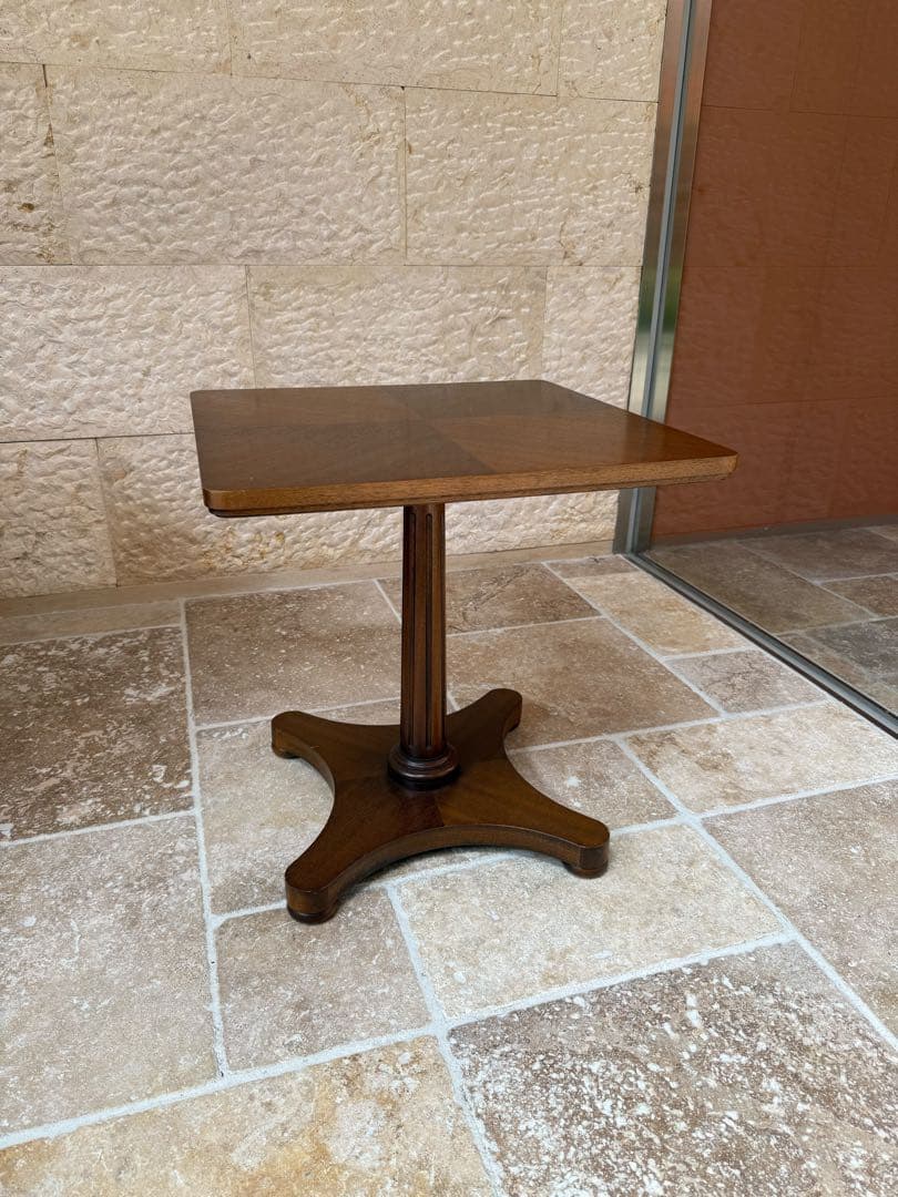 DREXEL HERITAGE（ドレクセル ヘリテイジ）製 木製サイドテーブル