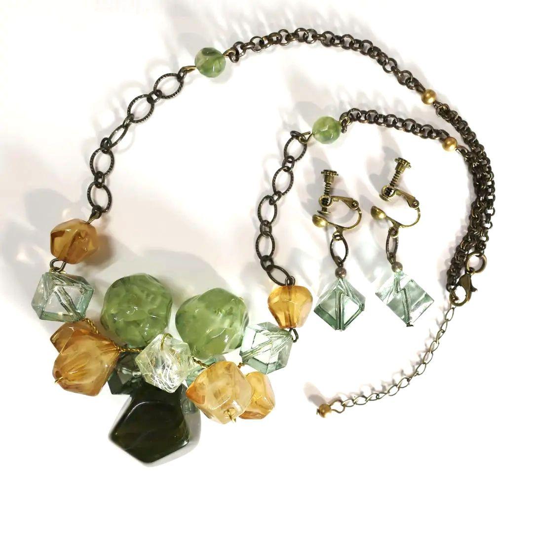 ネックレス5点とイヤリング5点