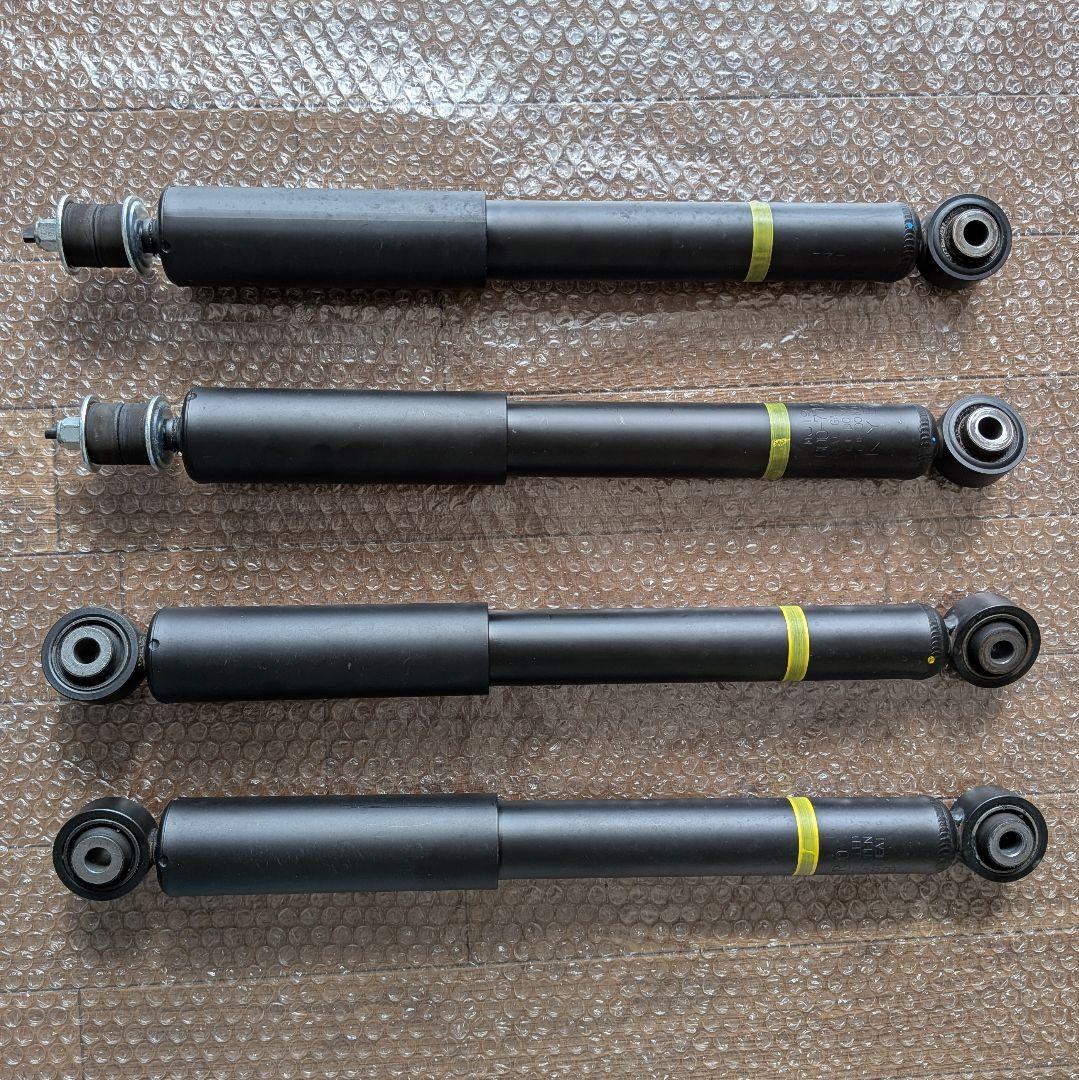 【新車外し】ジムニー JB64 純正 サスペンションキット　室内保管