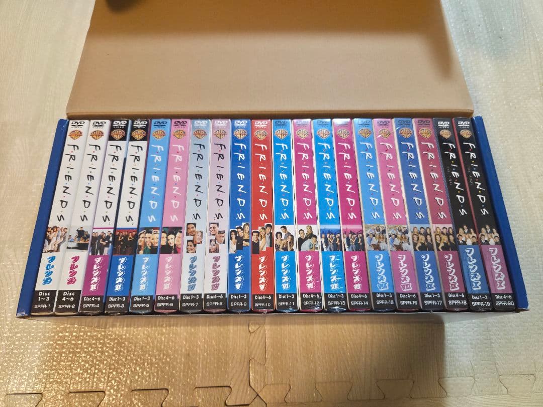 海外ドラマ　FRIENDSフレンズ DVD ソフトシェルコンプリートボックス