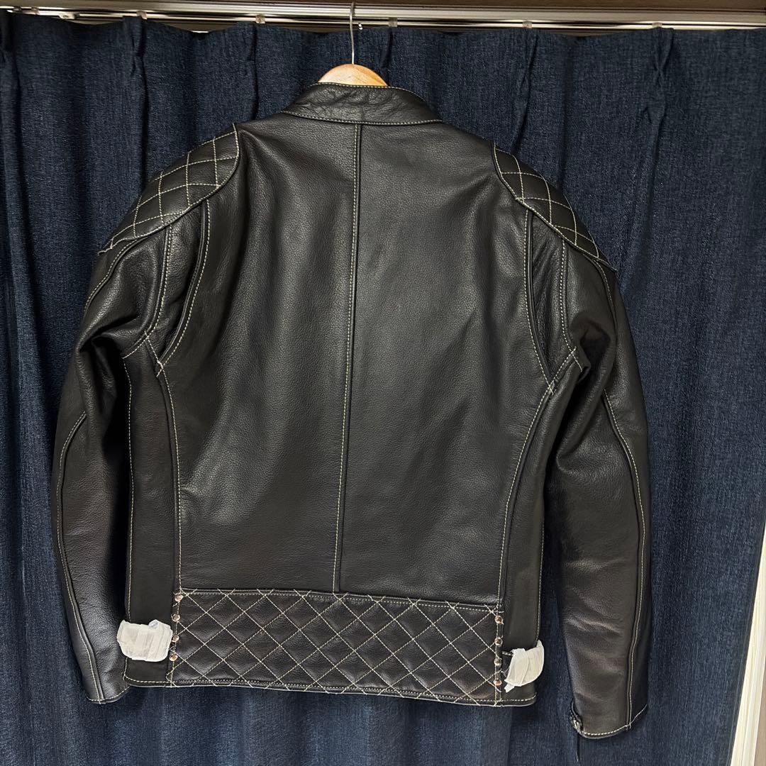 ブラックレザーキルティングジャケット