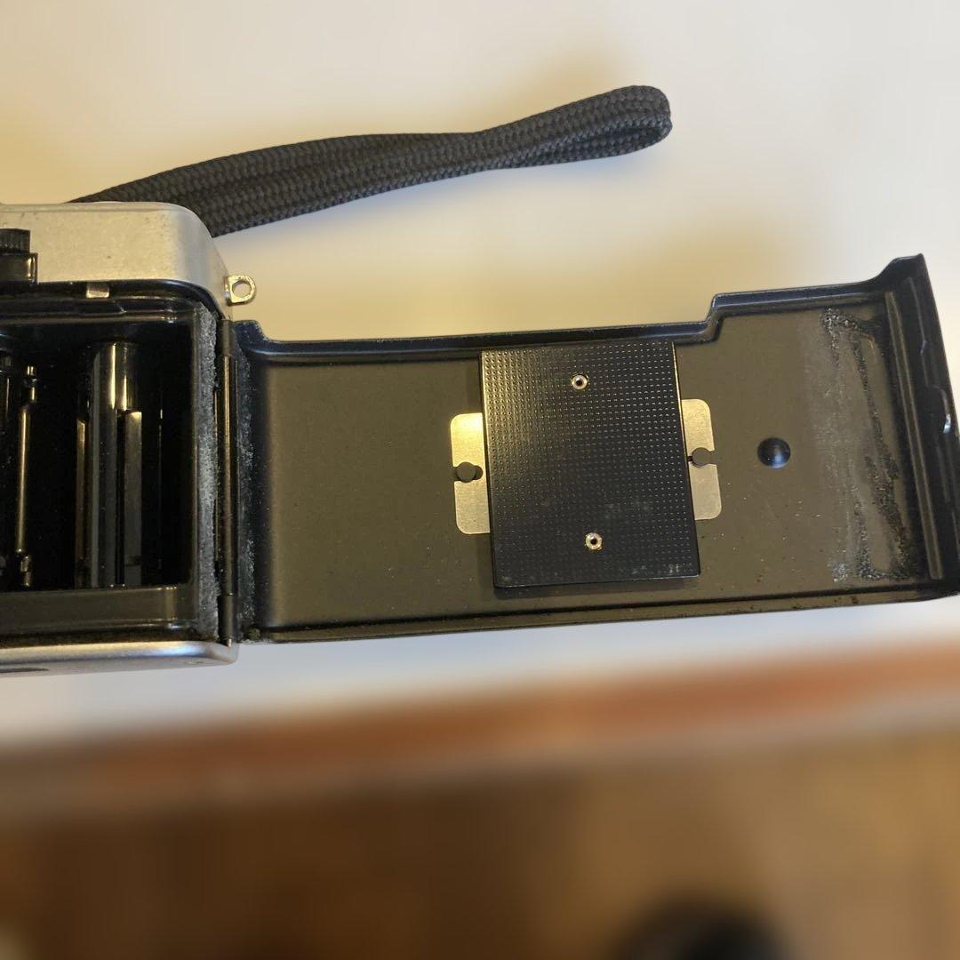 OLYMPUS PEN コンパクトフィルムカメラ