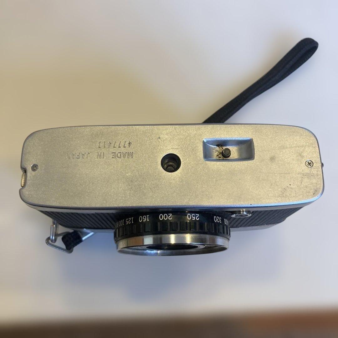 OLYMPUS PEN コンパクトフィルムカメラ