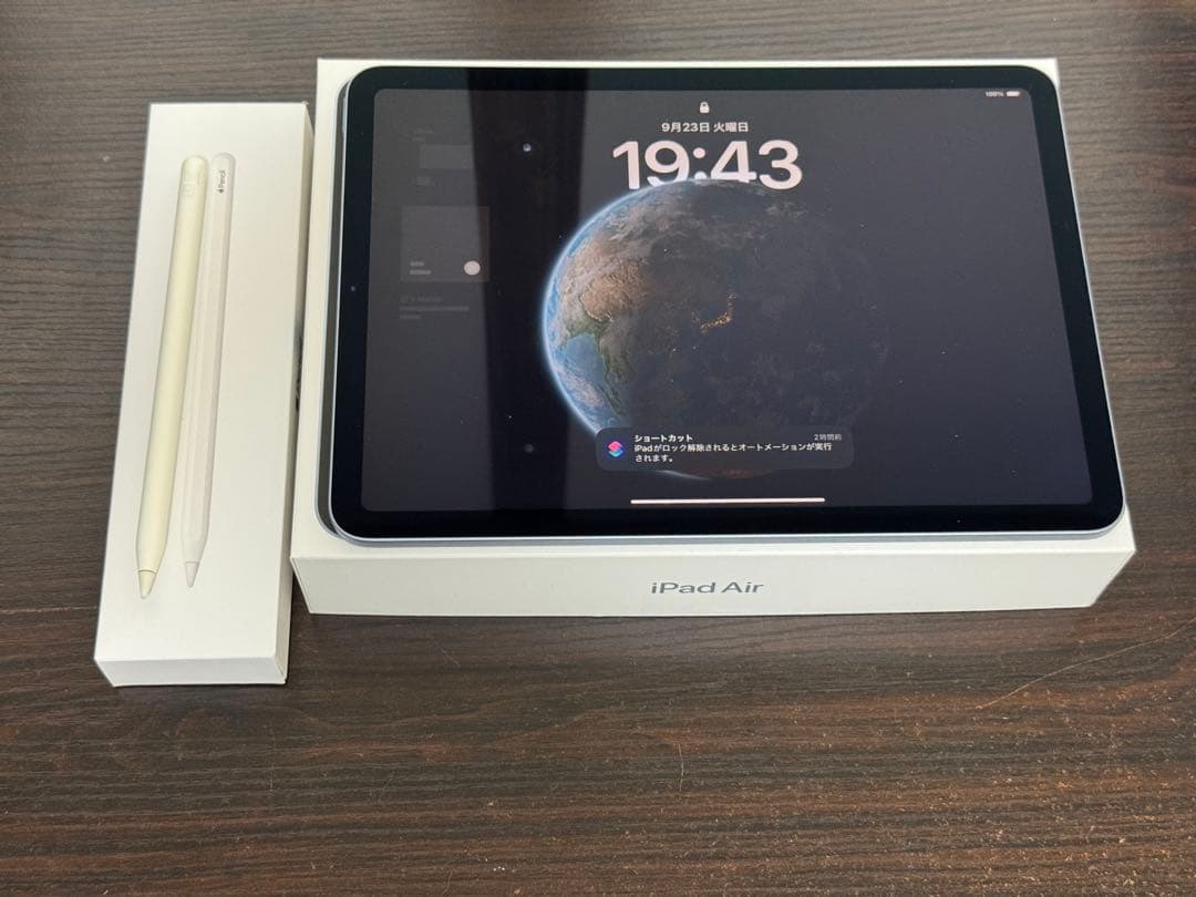 よ*ん様 iPad Air 10.9インチ ブルー Apple Pencil付き