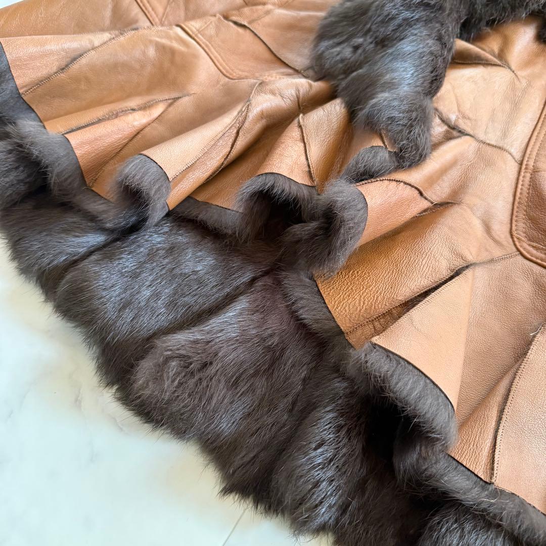 美品★ラビットファー 毛皮 羊革 女優襟 ロングベルテッドコート フリル L