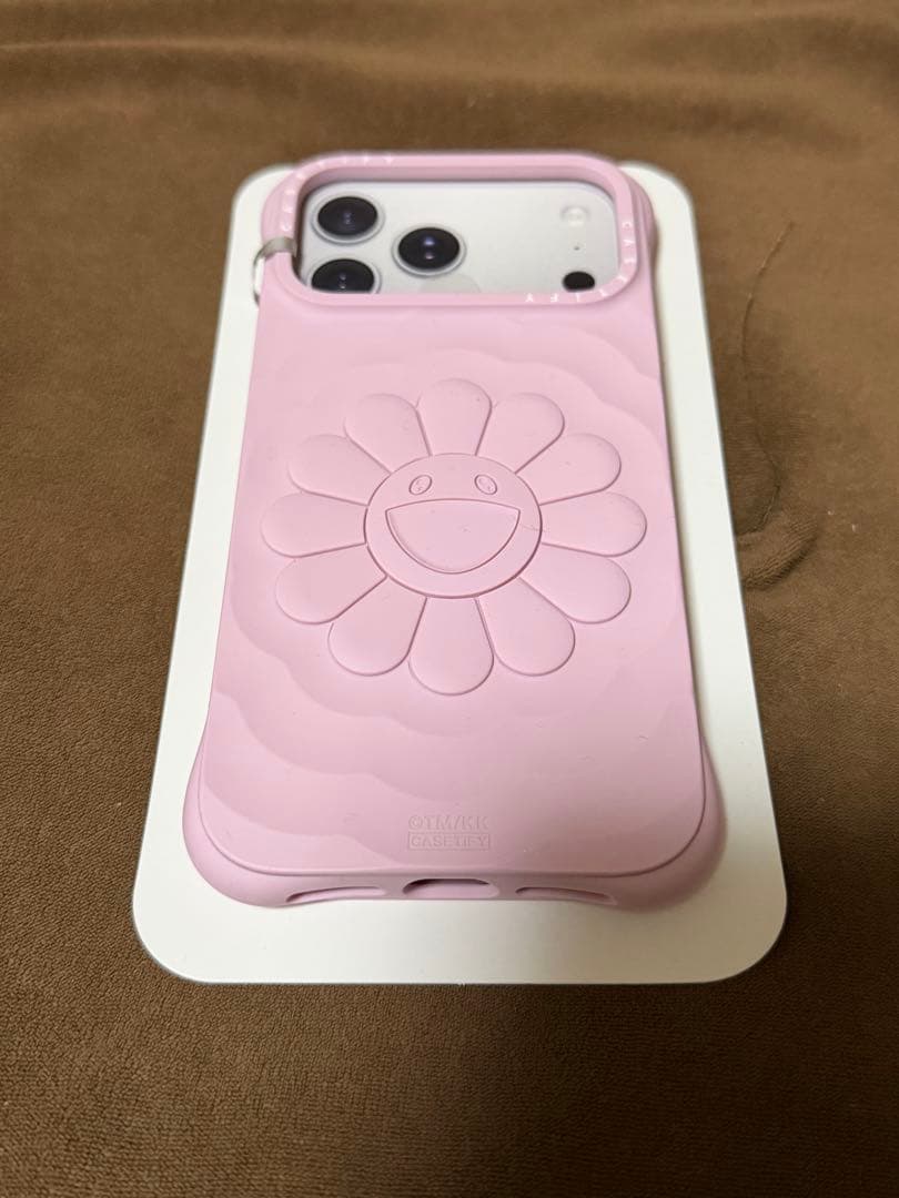 希少【iPhone17promax】村上隆×CASSETIFY フラワーケース