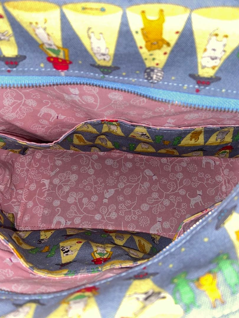 サイドポケット付きトートバッグ　トランク風ポーチ　LR⭐︎