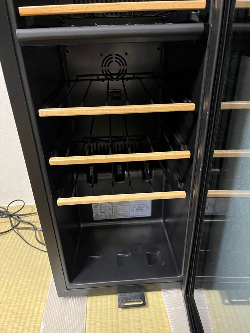 ワインセラー FURNIEL SAB-90G-PBブラック