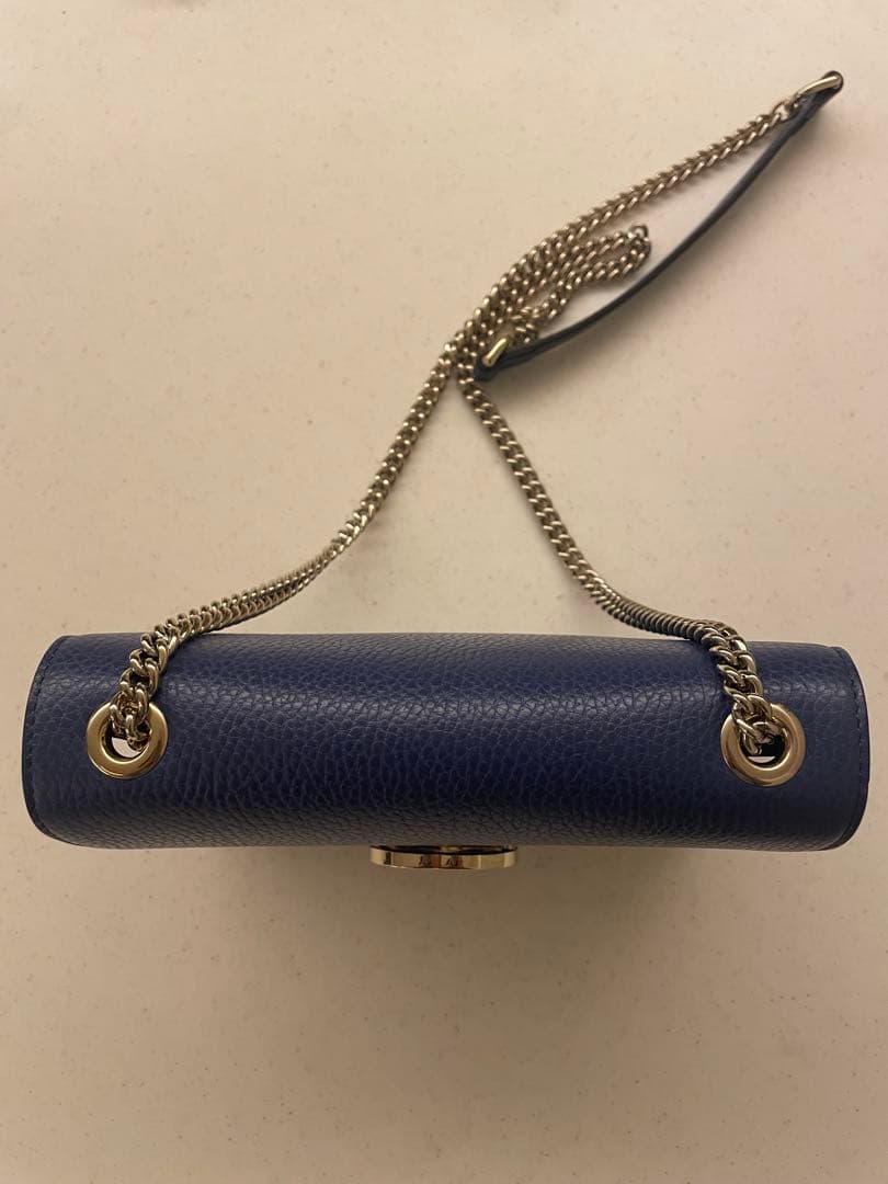 M*n様 美品　GUCCI グッチ　レザー　ショルダーバッグ