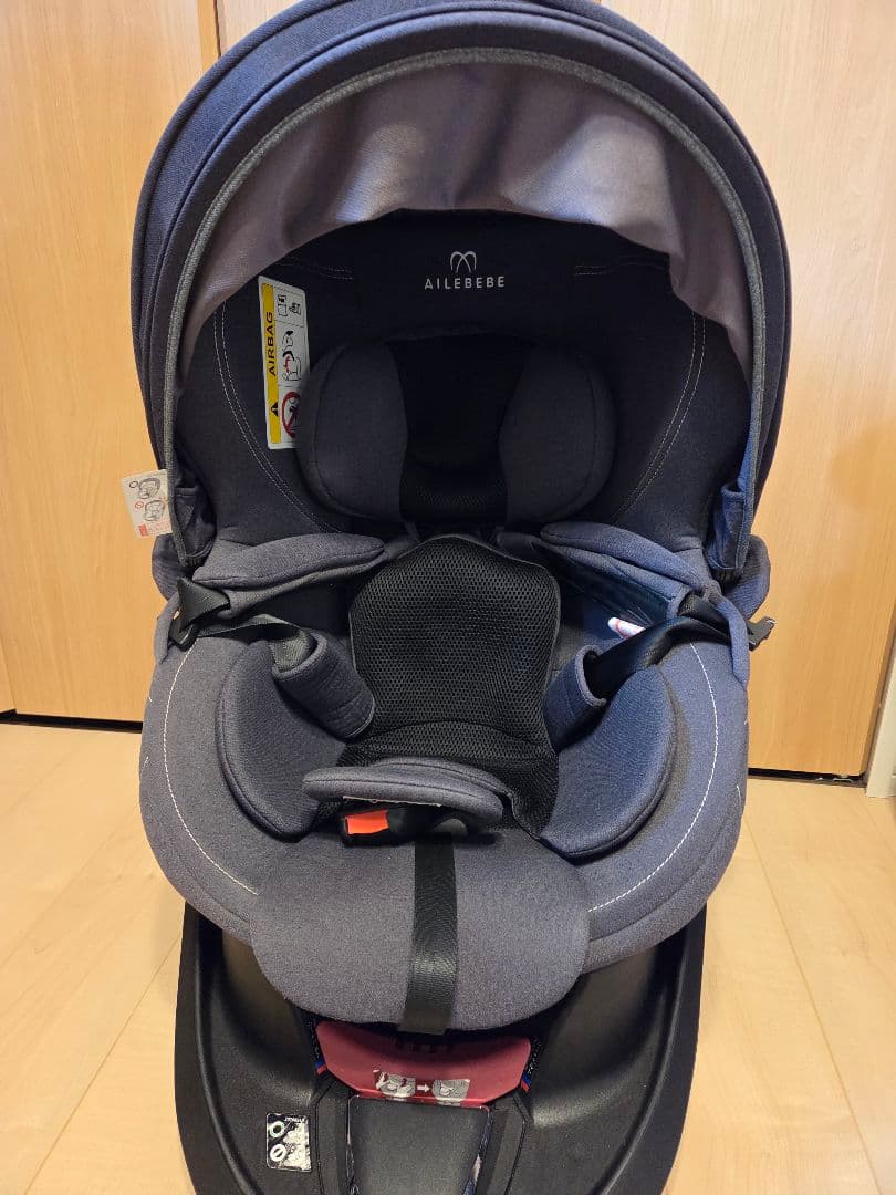 エールべべ　クルット4s プレミアム　ナチュラルダークグレー　チャイルドシート