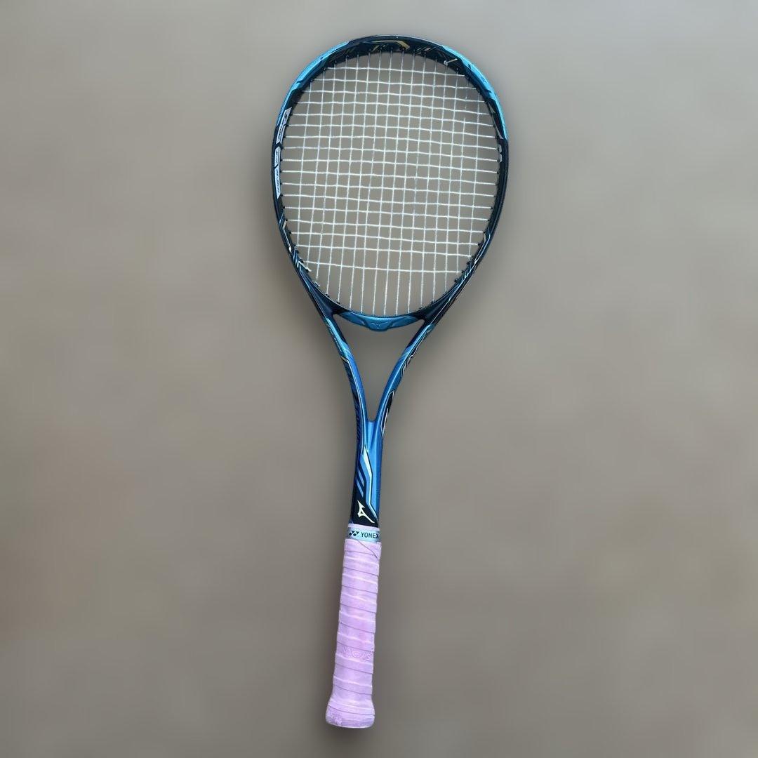 青と黒のテニスラケット 軟式テニスラケット