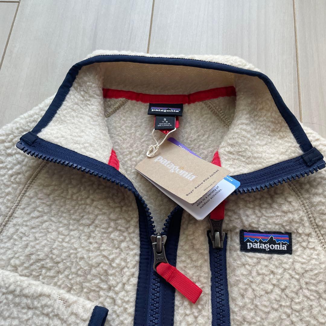新品タグ付き パタゴニアキッズ・レトロ・パイル・ジャケット