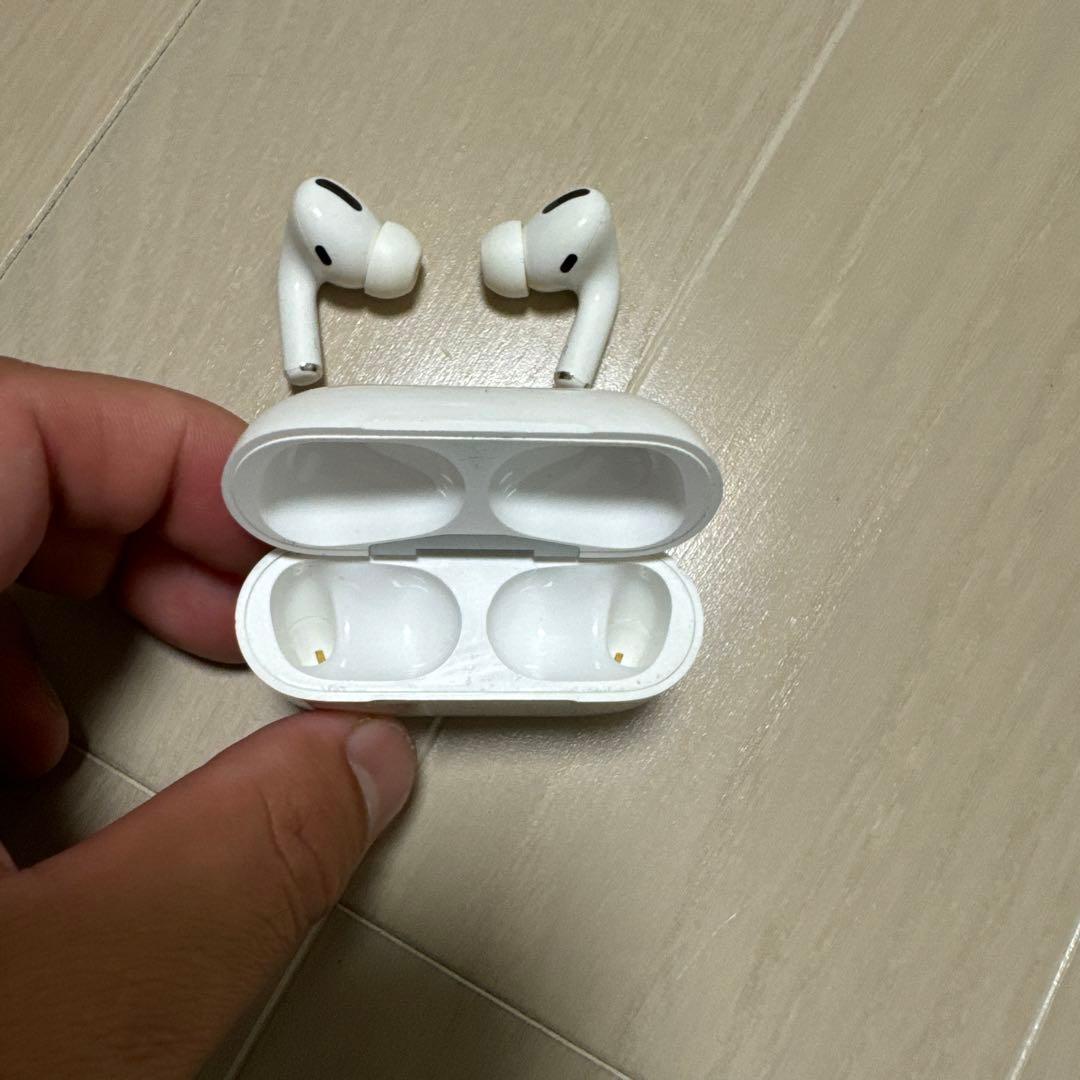 AirPods Pro 第1世代ワイヤレスチャージケース　中古
