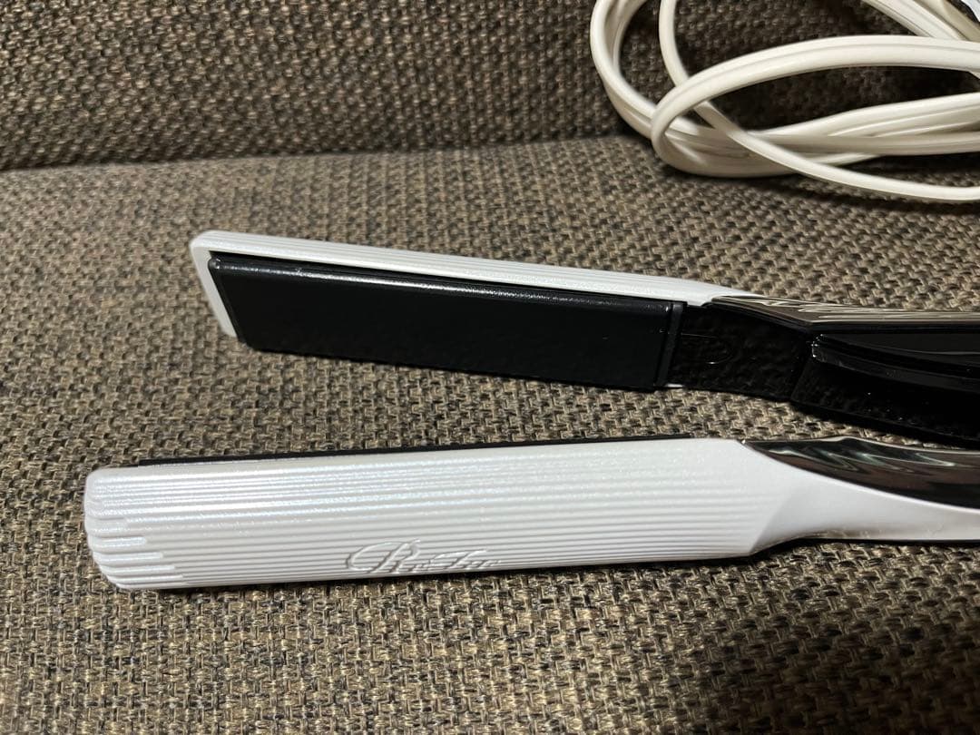 【美品】リファReFa ストレートヘアアイロン RE-AC02A 2022年製