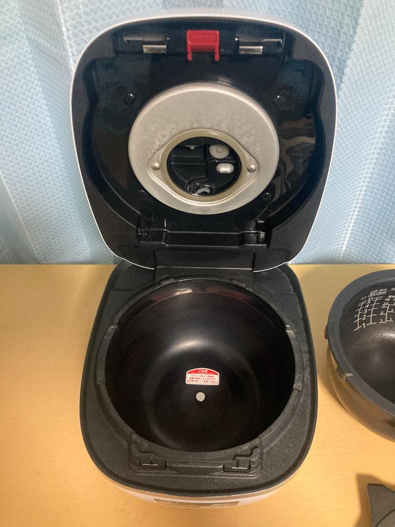 TIGER JPC-A102 2018年製 圧力IHジャー炊飯器 5.5合