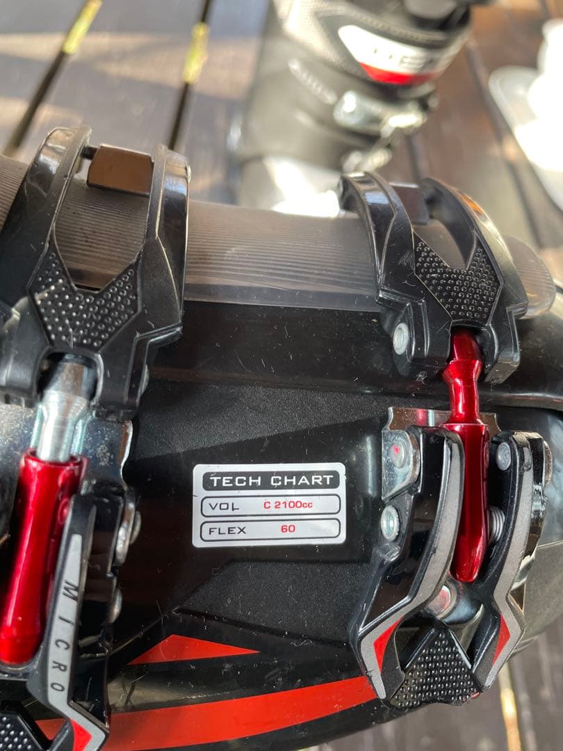 HEAD XT スキー用ブーツ ブラック/レッド