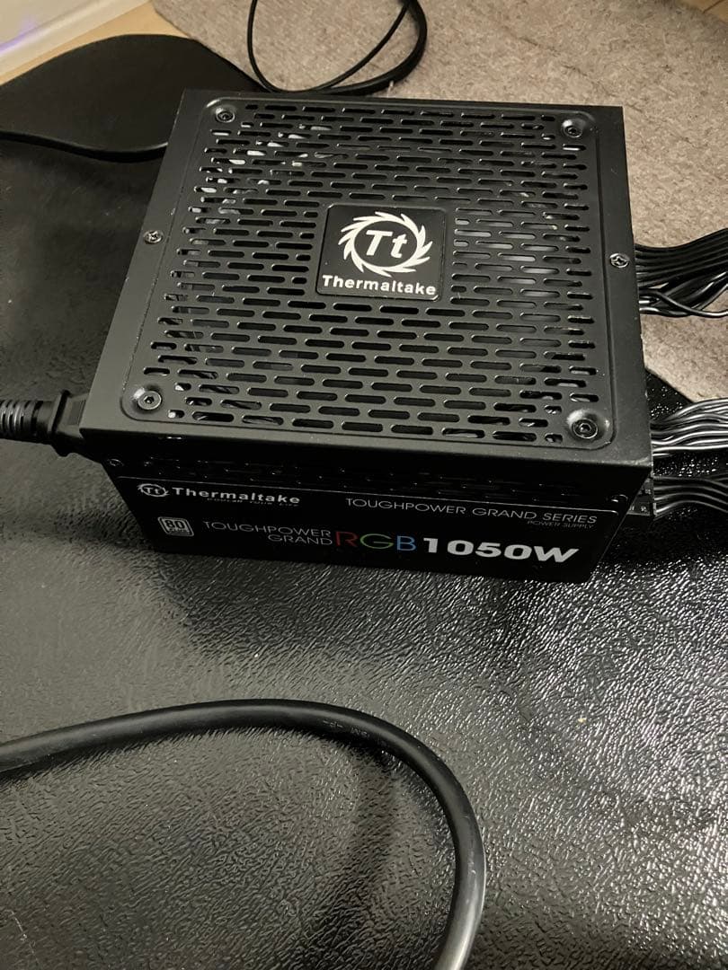 PC 電源ユニット　1050W 80＋platinum RGB