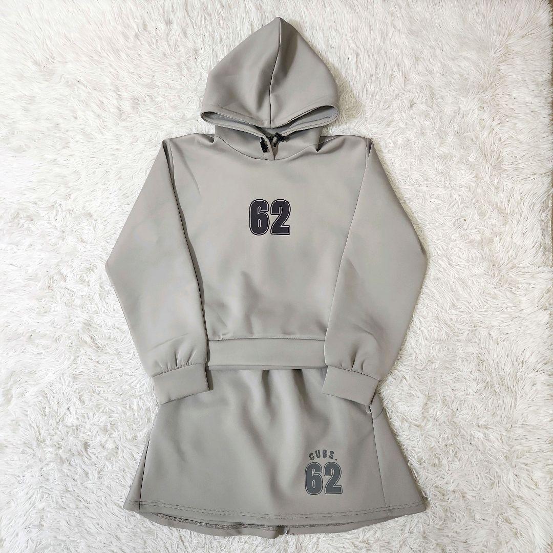 極美品 cuarto united フード付ナンバリングパーカー スカートセット