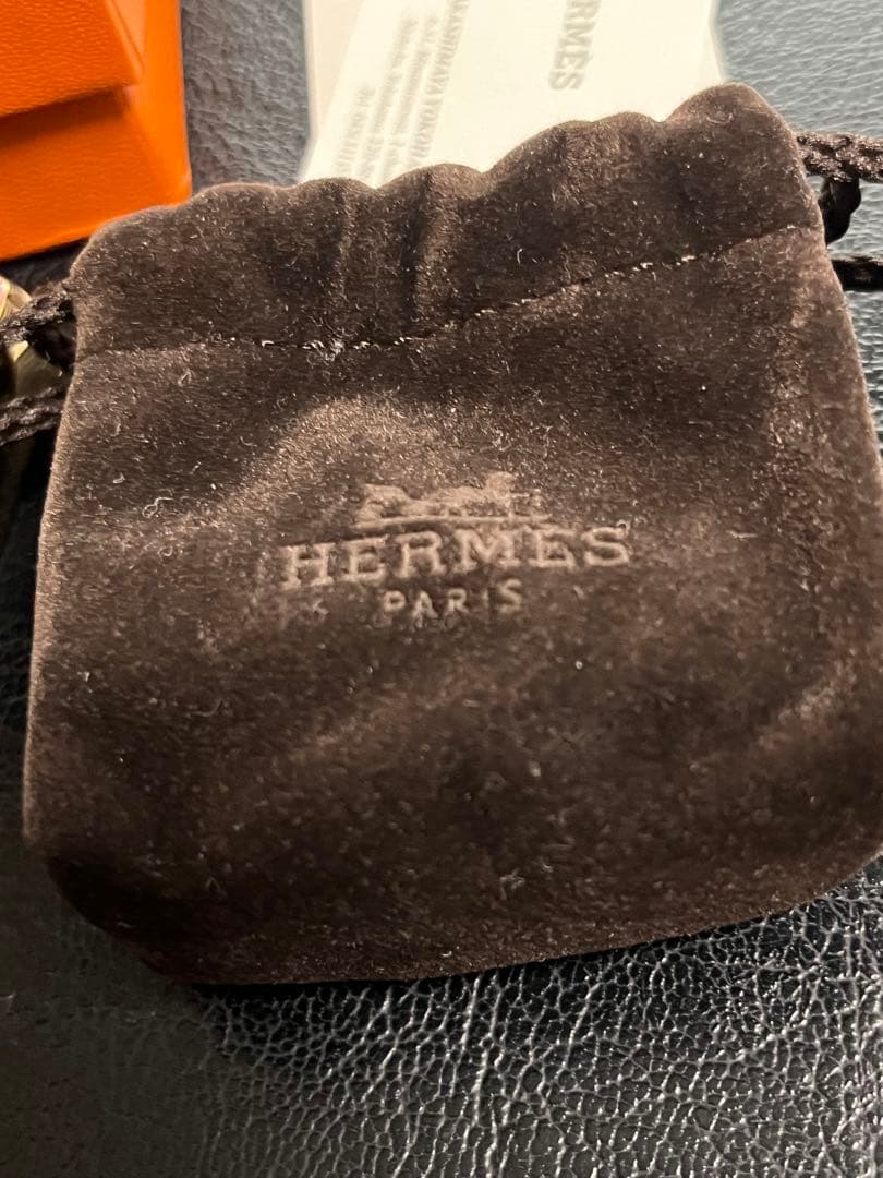 極美品　エルメスHERMES スカーフリング　未使用保管品