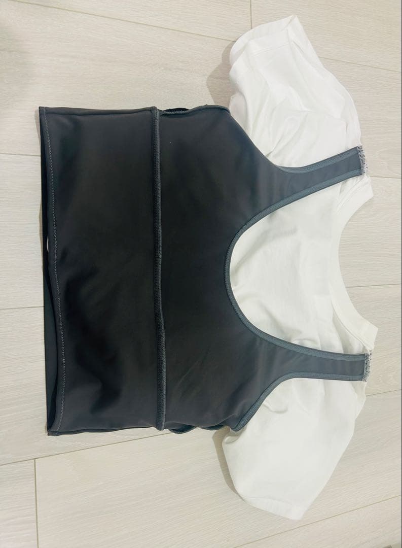 【新品・未使用】Lサイズ　ブラトップ付きエンボスTee ホワイト