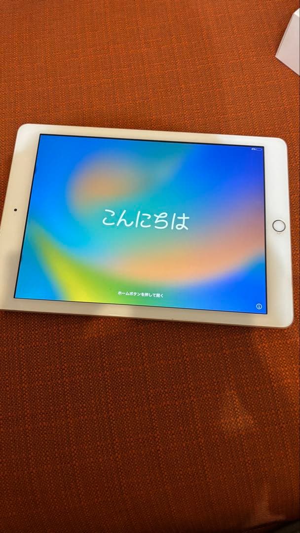 【初期化済み】iPad 第6世代 Wi-Fiモデル 32GB ゴールド