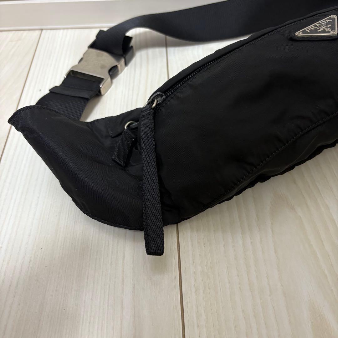 美品 プラダ ウエストバッグ ボディバッグ ナイロン 三角ロゴ