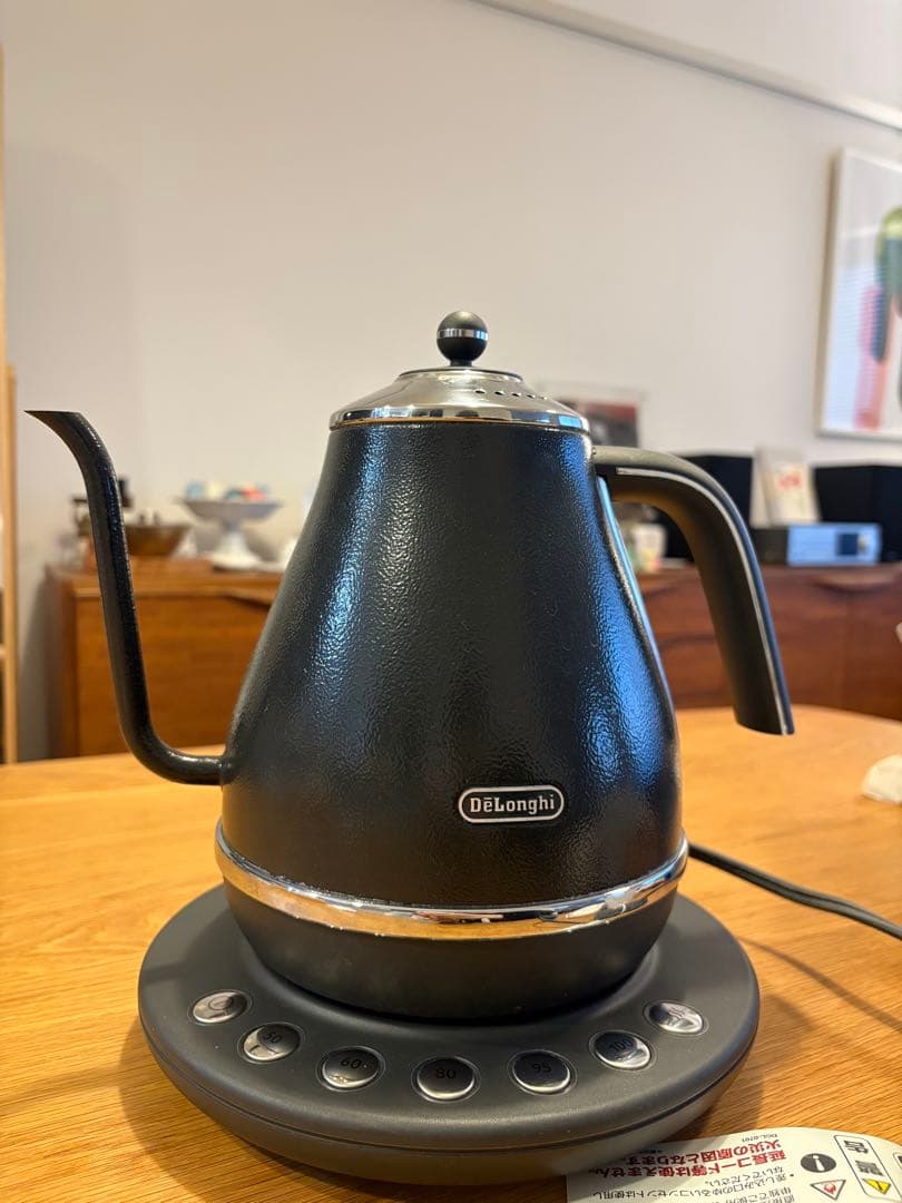 De'Longhi ブラック 電気ケトル