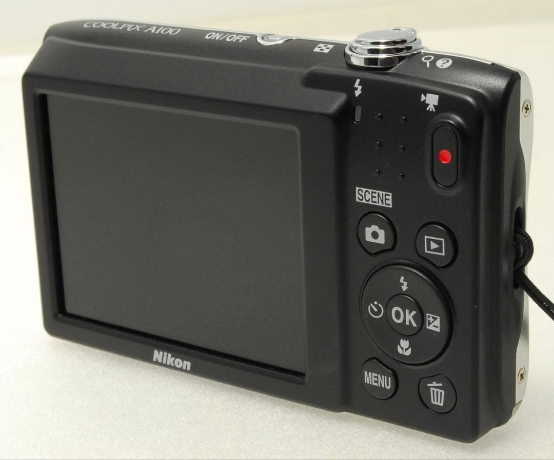 ますくっち様フォロー割_Nikon COOLPIX A100 ❤️シルバー カメラ