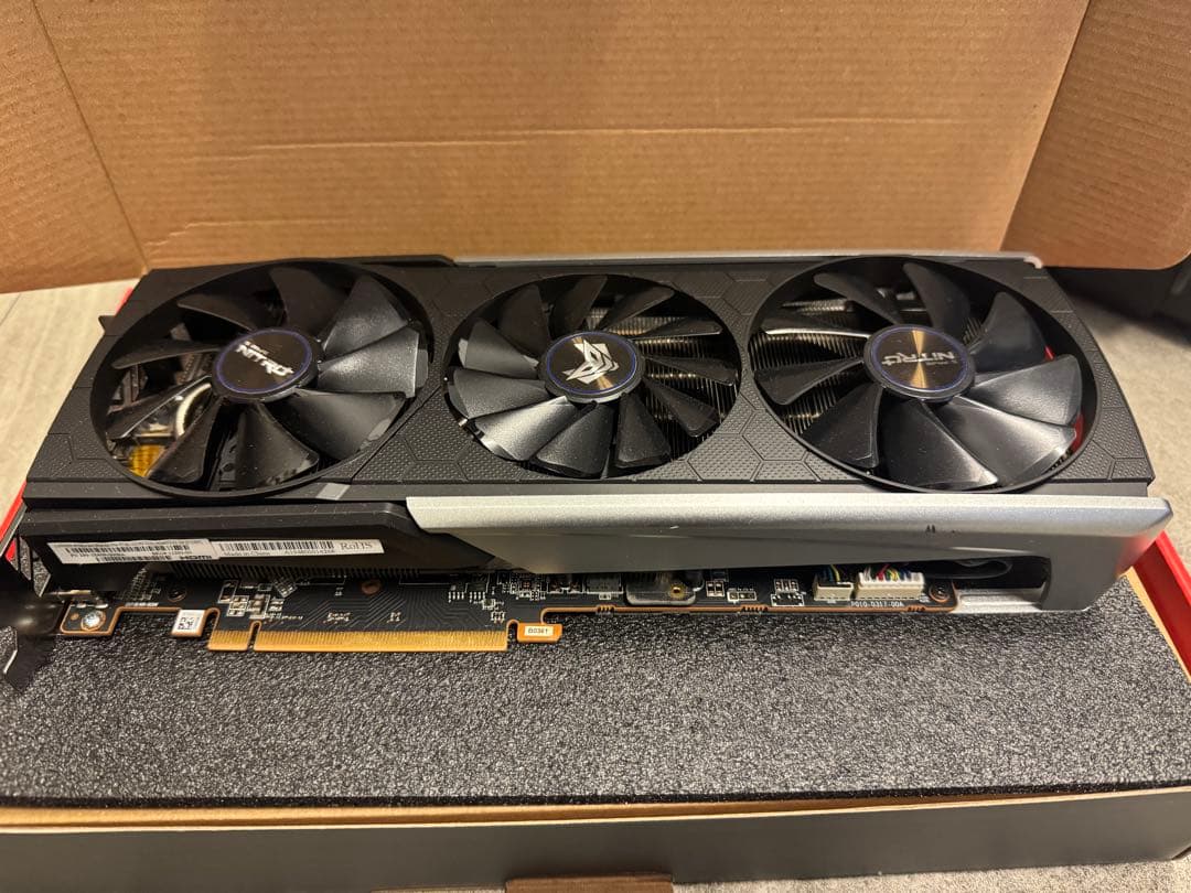 グラフィックボード・グラボ・ビデオカード SAPPHIRE NITRO+ RADEON RX 5700 XT 8G