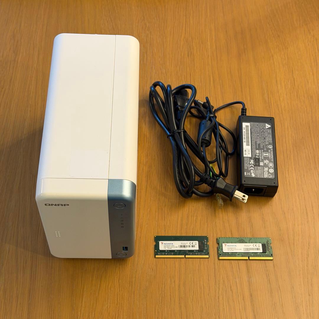 QNAP TS-251D 2ベイ NAS ＋メモリ付属
