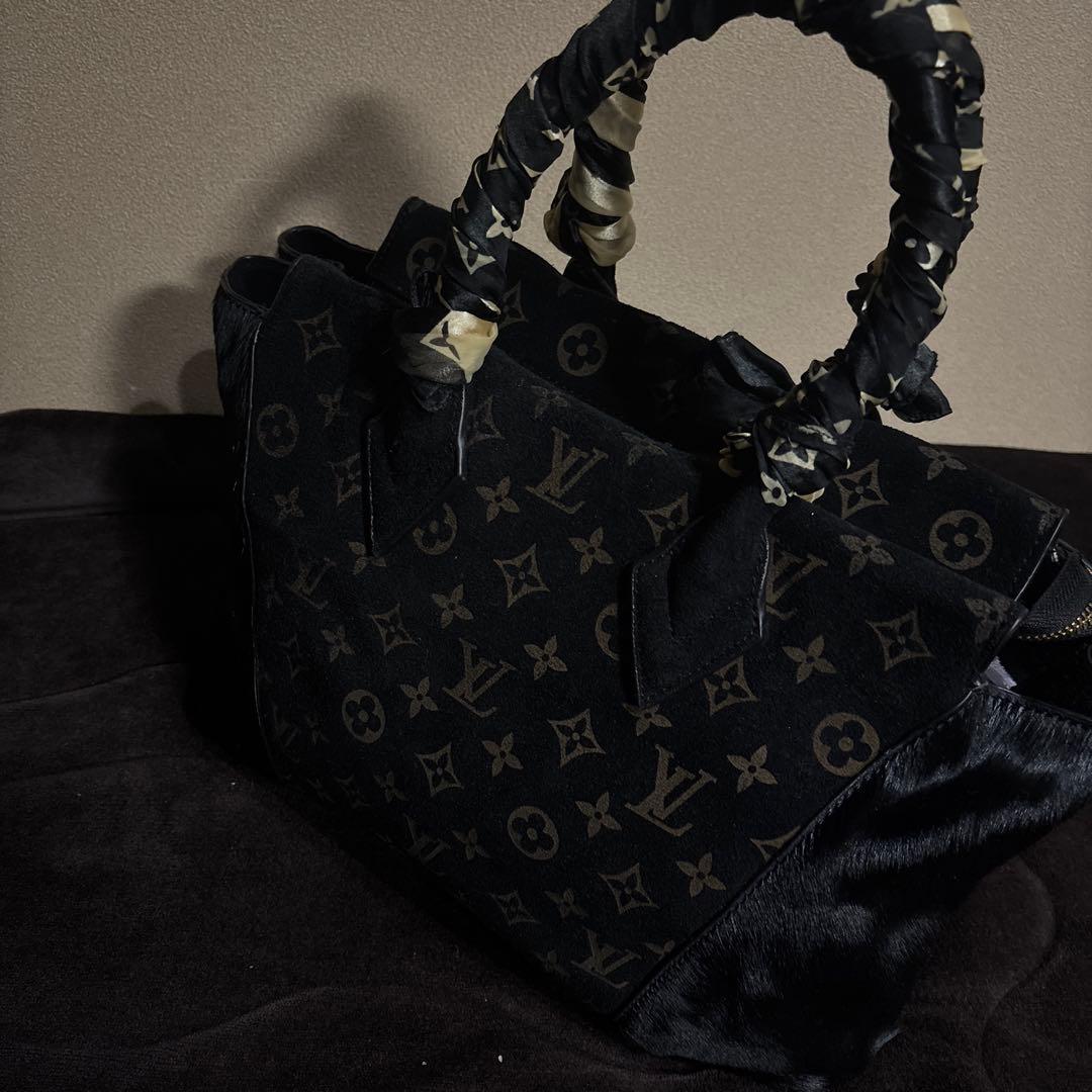 ⭐*️様 新春割引Louis Vuitton ブラック ハンドバッグ