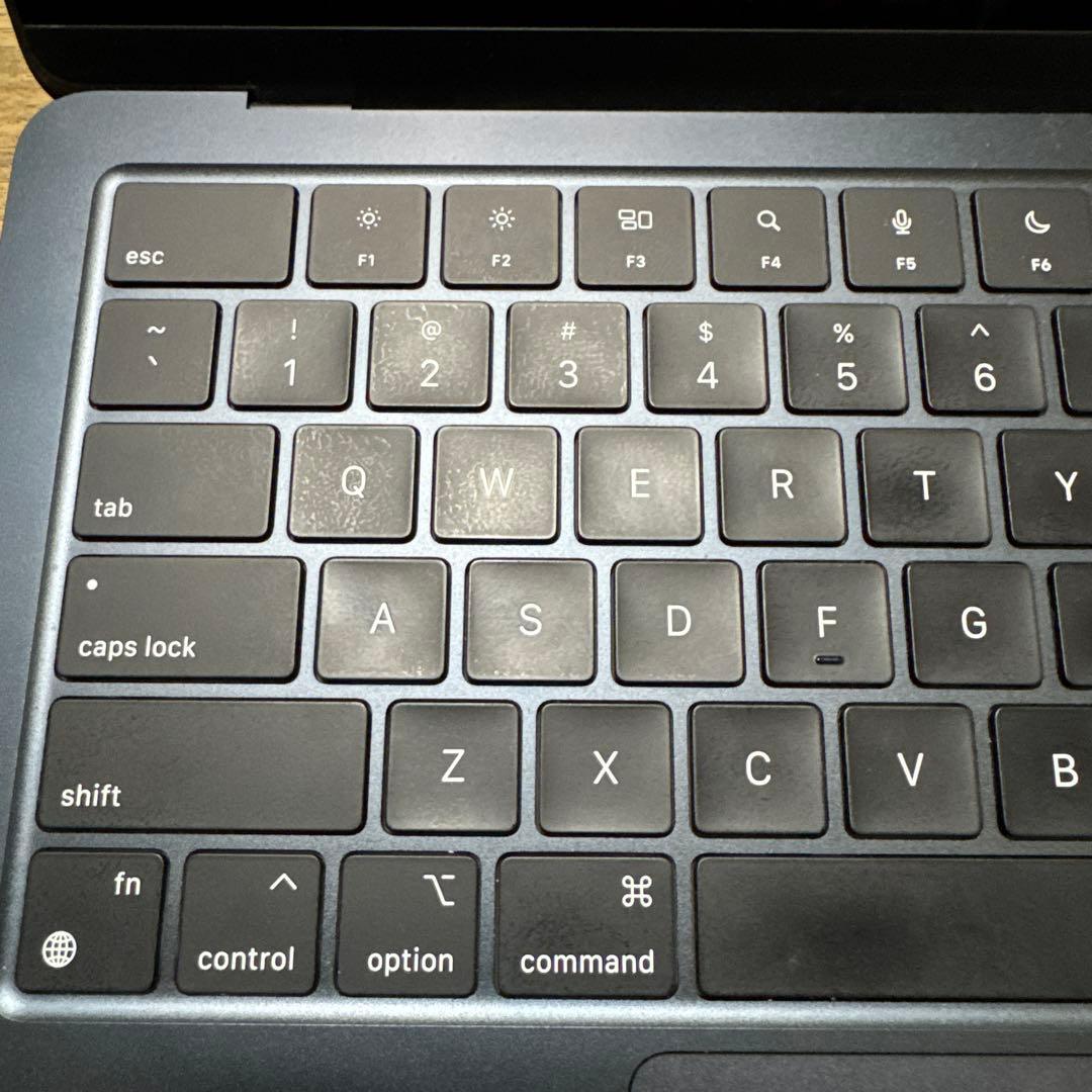 MacBook Air M2 ミッドナイト