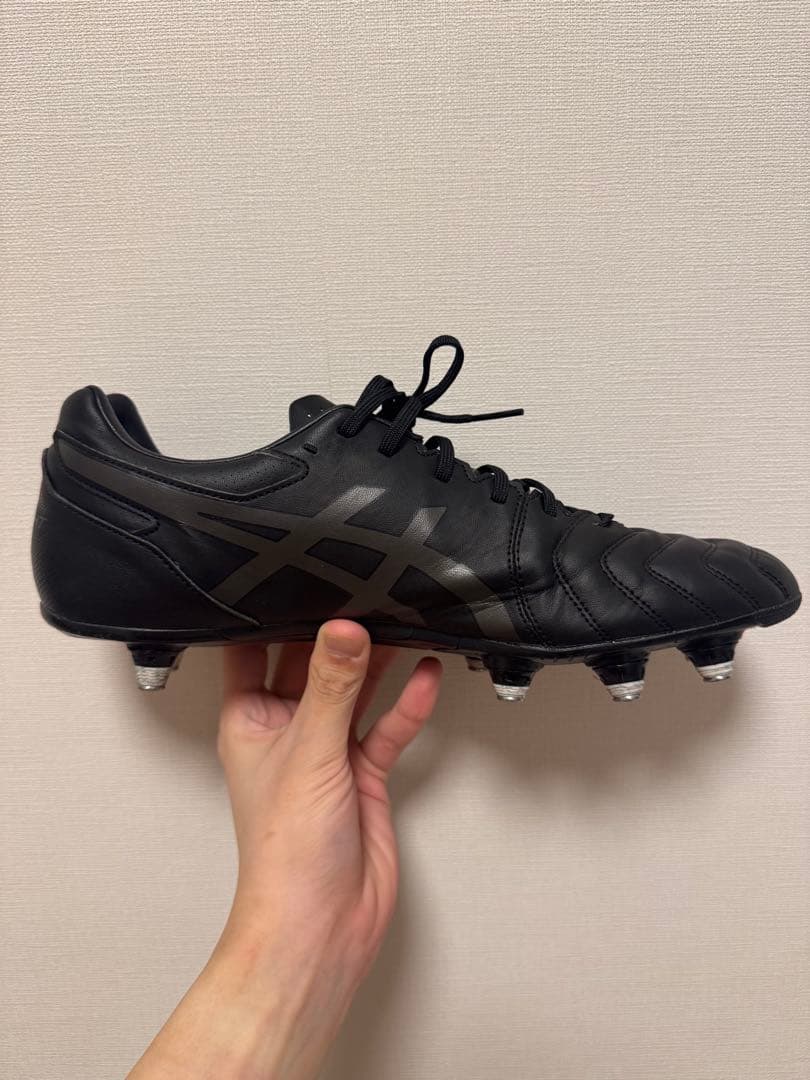 ASICS ブラック スパイクシューズ