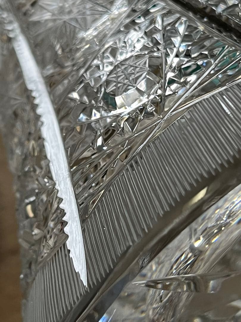 ボヘミアングラス フラワーベース 花瓶　高さ30 （チェコソロバキア製）