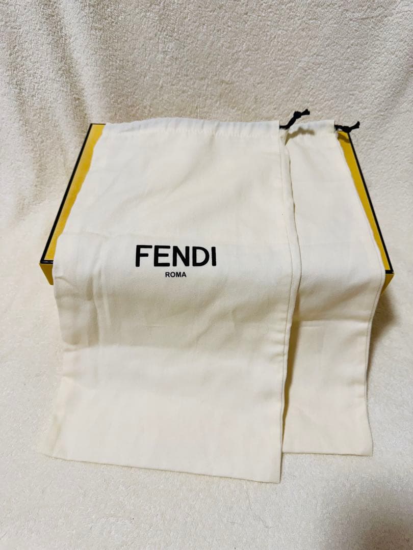 【美品・箱有】FENDI フェンディ テクニカルファブリック サンダル ブラック
