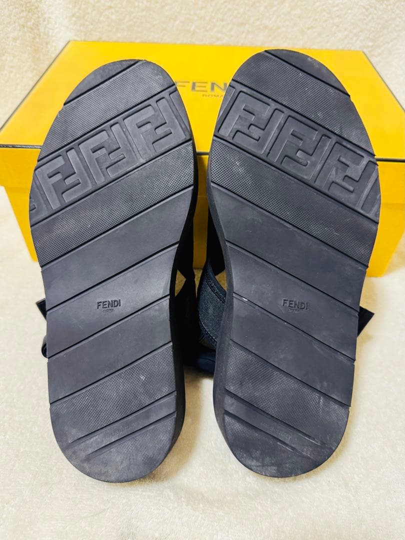 【美品・箱有】FENDI フェンディ テクニカルファブリック サンダル ブラック