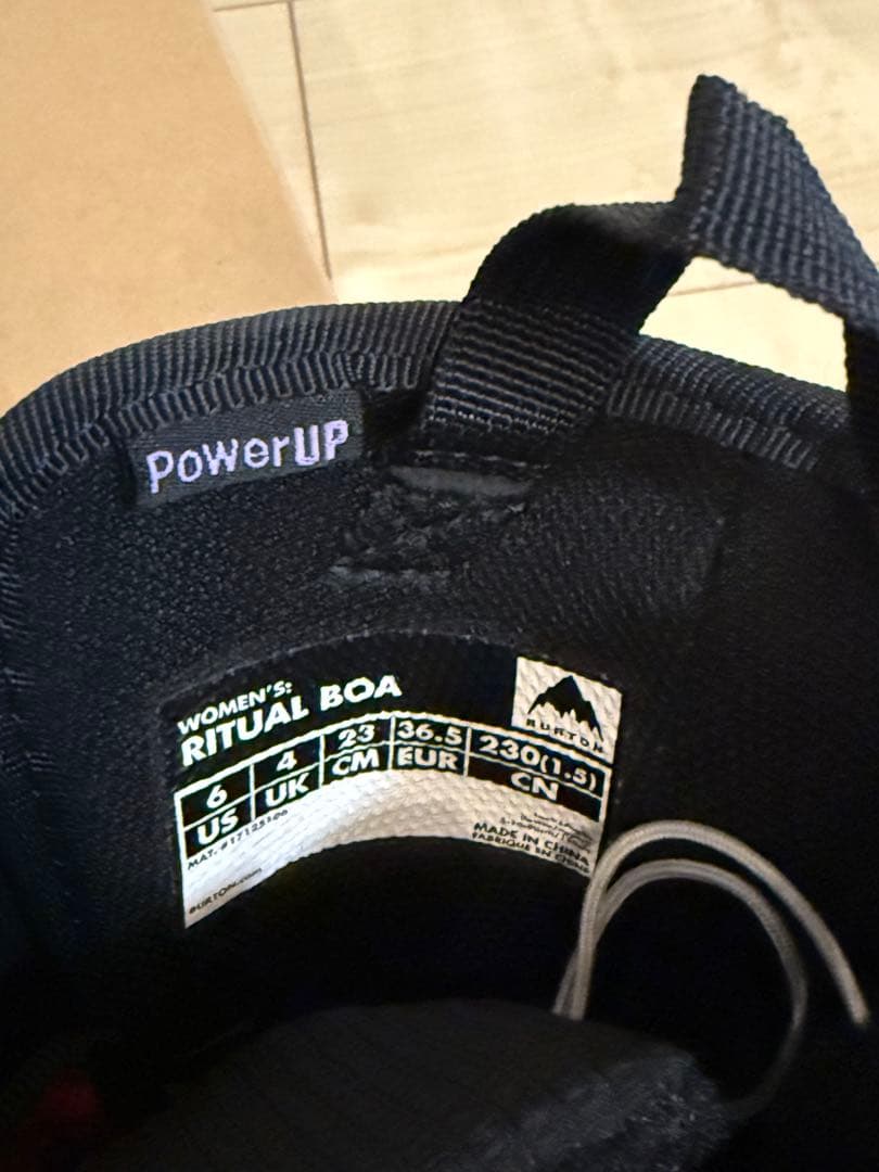 週末特価‼︎BURTON スノーボードブーツ リチュアル　バートン　RITUAL