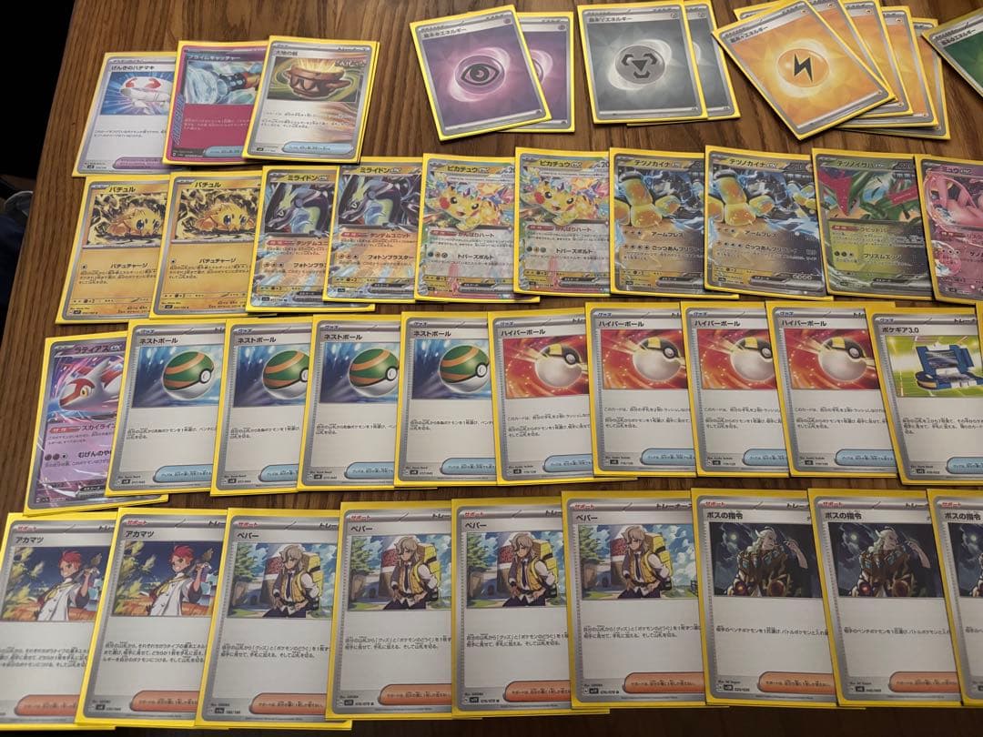 ポケカデッキ5デッキ、ワンピースカードデッキ2デッキ その他アクセサリー引退品