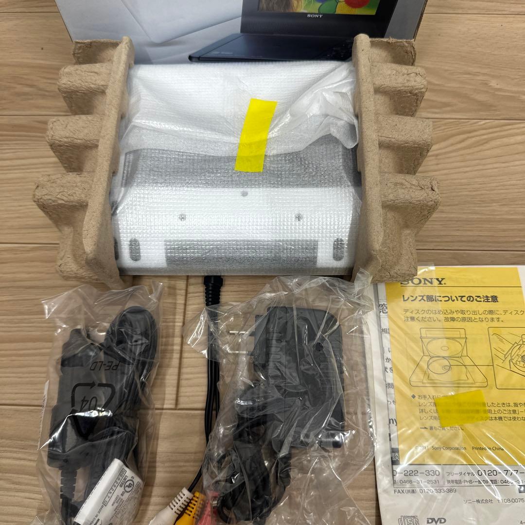 SONY ポータブルDVDプレイヤー　DVP-FX780