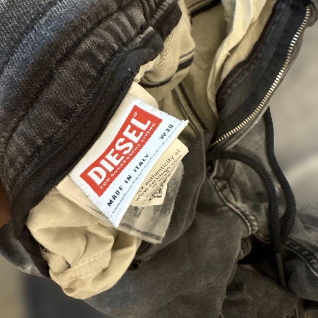 2025/Diesel 30 ダメージ加工 グレー デニムジーンズ